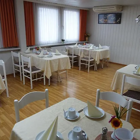 Stern Hotel