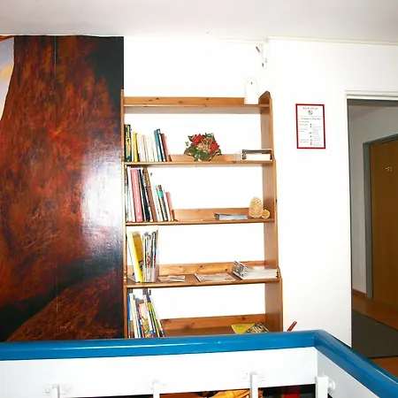 Stern Hotel 2*