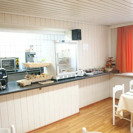 Hotel Stern 2*